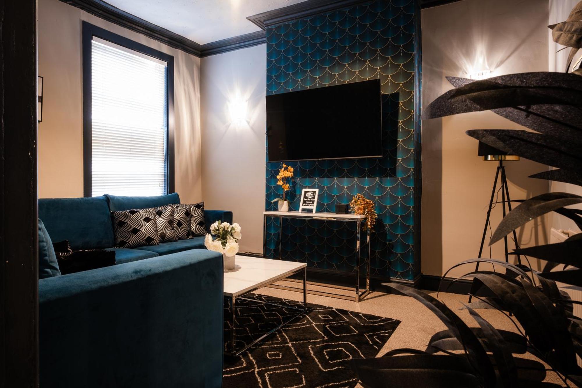 Entire Modern House Liverpool, 6 Bedrooms Dış mekan fotoğraf